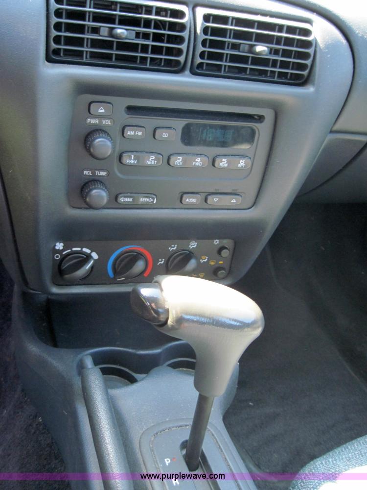 image for item 4043 2004 Chevrolet Cavalier