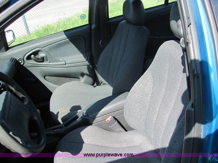 image for item 4044 1999 Chevrolet Cavalier