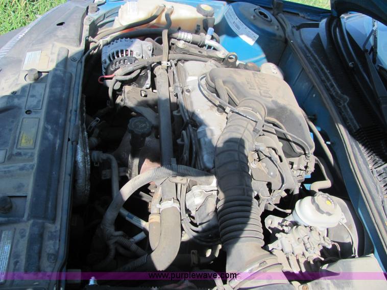 image for item 4044 1999 Chevrolet Cavalier