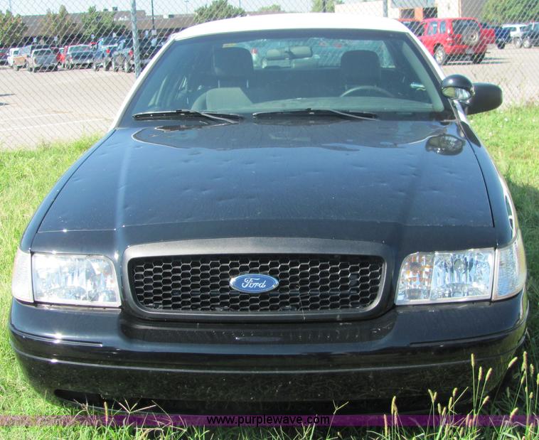 image for item 4045 2008 Ford Crown Victoria Police Interceptor