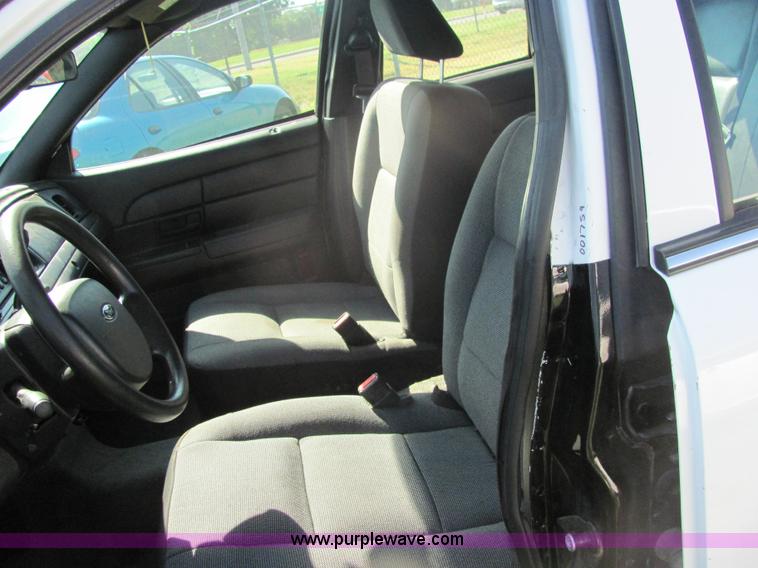 image for item 4045 2008 Ford Crown Victoria Police Interceptor