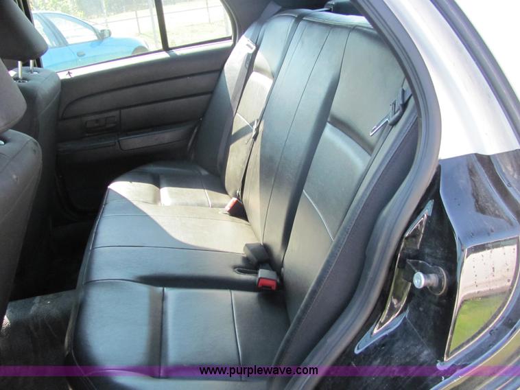 image for item 4045 2008 Ford Crown Victoria Police Interceptor