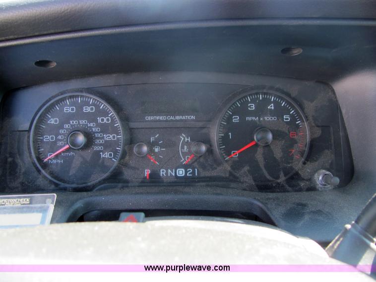 image for item 4045 2008 Ford Crown Victoria Police Interceptor