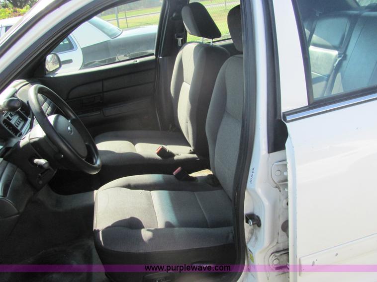image for item 4046 2006 Ford Crown Victoria Police Interceptor