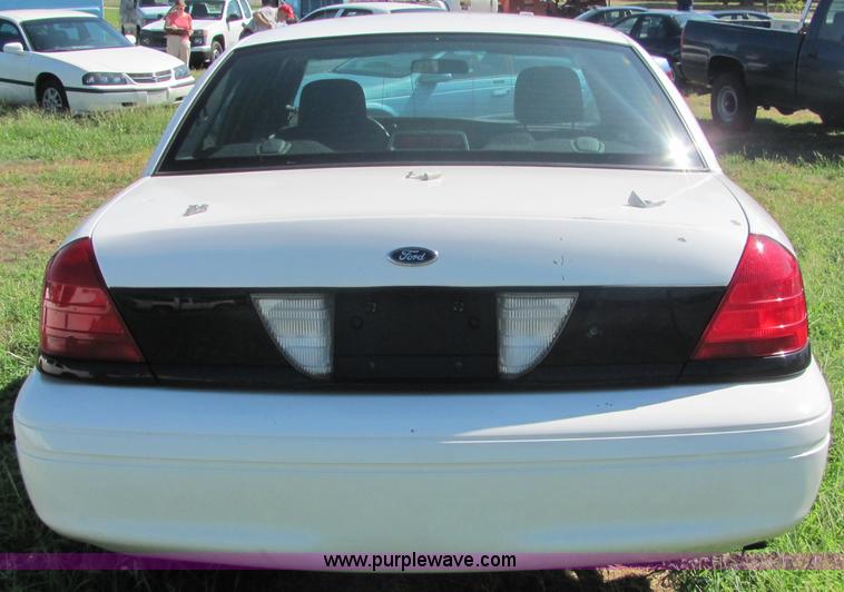 image for item 4047 2006 Ford Crown Victoria Police Interceptor