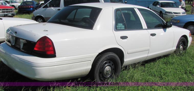 image for item 4047 2006 Ford Crown Victoria Police Interceptor