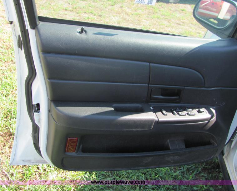 image for item 4047 2006 Ford Crown Victoria Police Interceptor