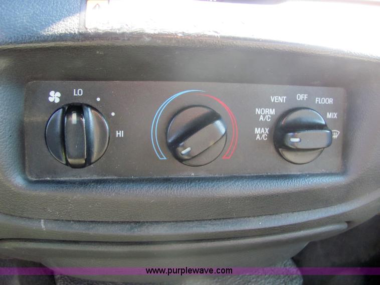 image for item 4047 2006 Ford Crown Victoria Police Interceptor