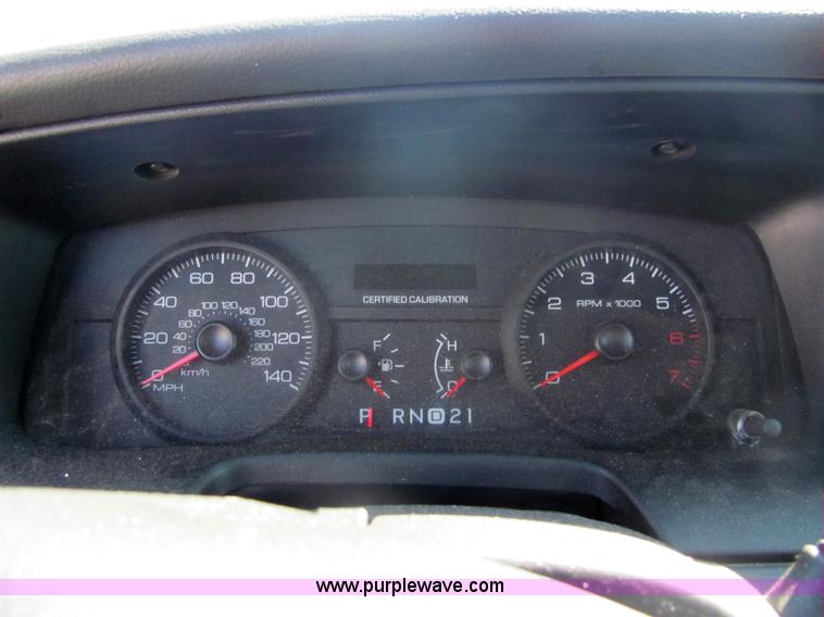 image for item 4047 2006 Ford Crown Victoria Police Interceptor