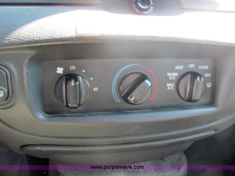 image for item 4048 2006 Ford Crown Victoria Police Interceptor