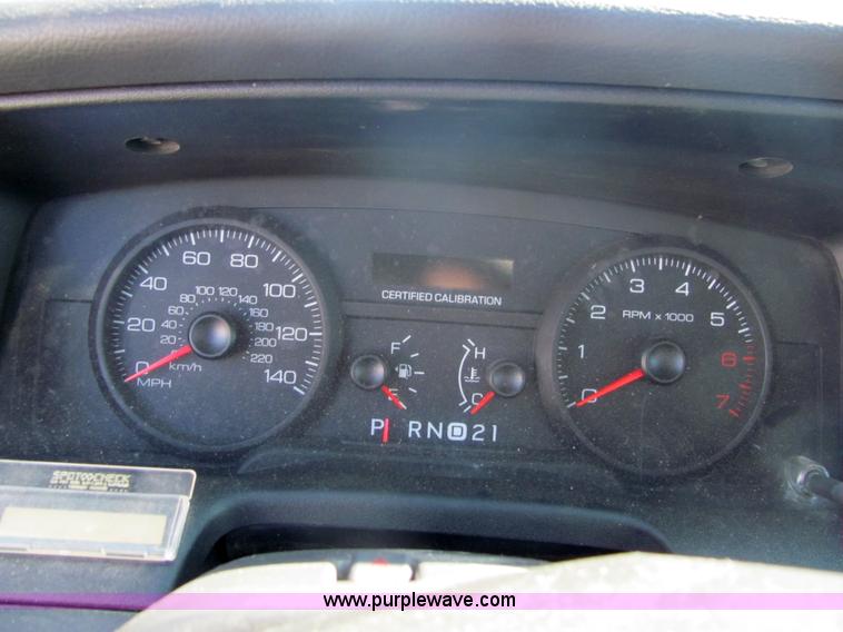 image for item 4048 2006 Ford Crown Victoria Police Interceptor