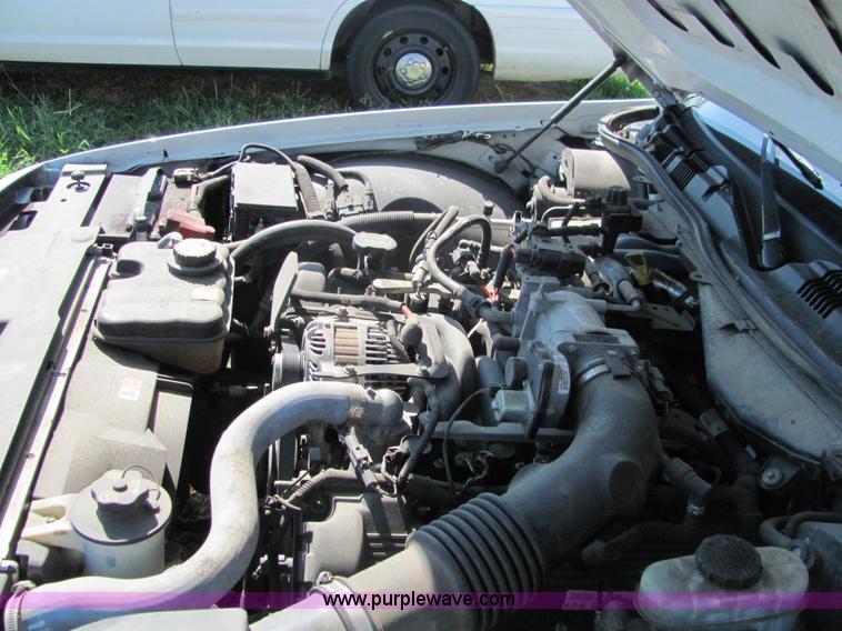 image for item 4048 2006 Ford Crown Victoria Police Interceptor