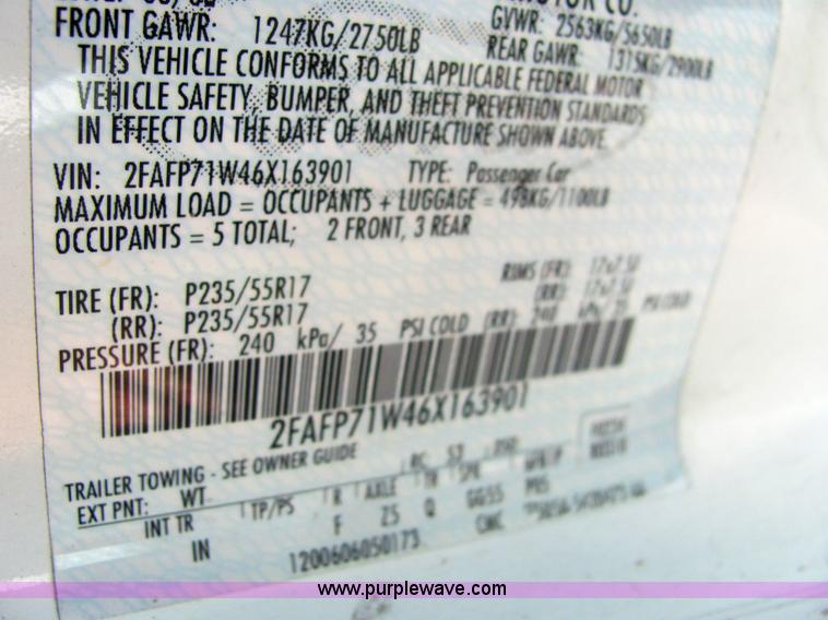 image for item 4048 2006 Ford Crown Victoria Police Interceptor