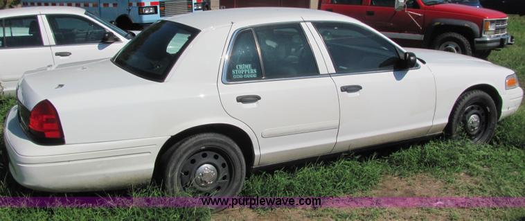 image for item 4049 2006 Ford Crown Victoria Police Interceptor