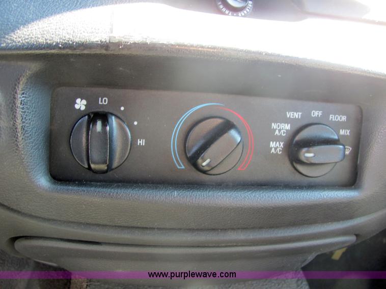 image for item 4049 2006 Ford Crown Victoria Police Interceptor