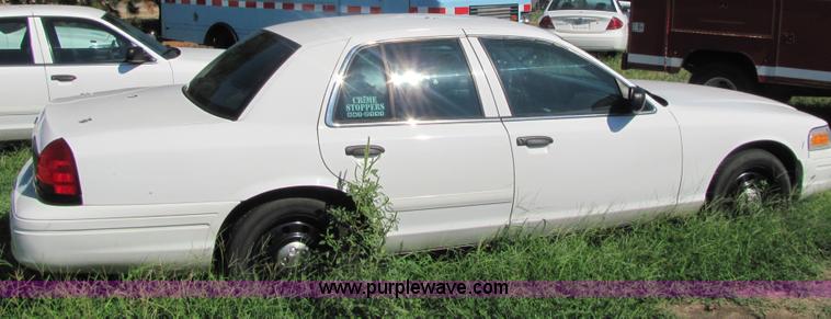 image for item 4050 2006 Ford Crown Victoria Police Interceptor