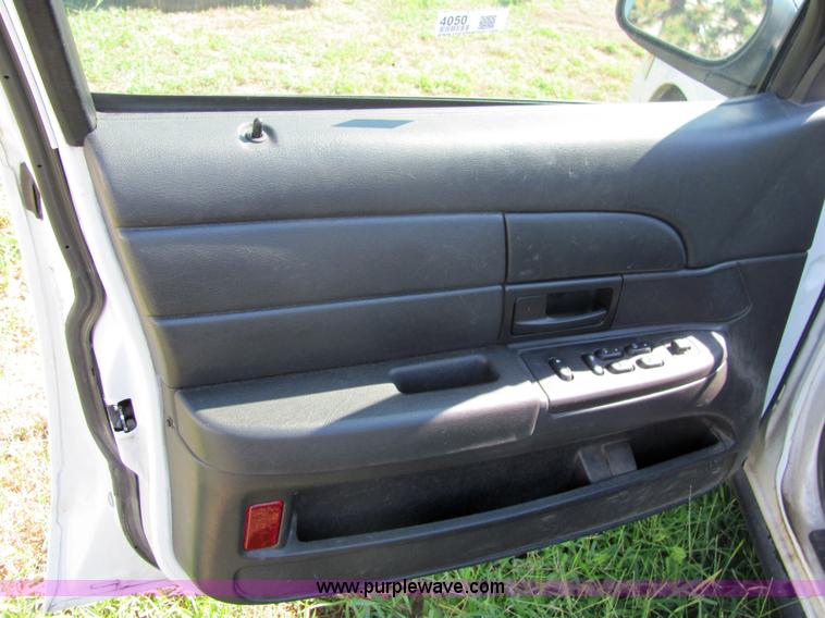 image for item 4050 2006 Ford Crown Victoria Police Interceptor