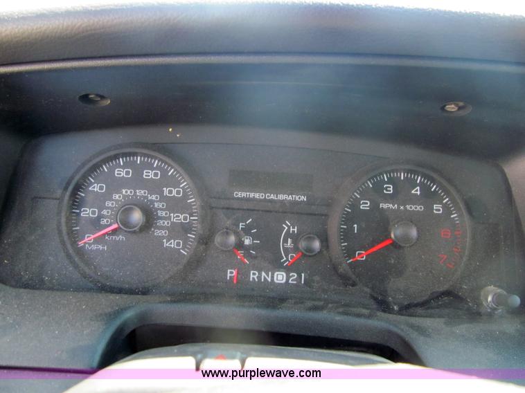 image for item 4051 2006 Ford Crown Victoria Police Interceptor