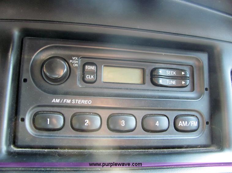 image for item 4052 2006 Ford Crown Victoria Police Interceptor