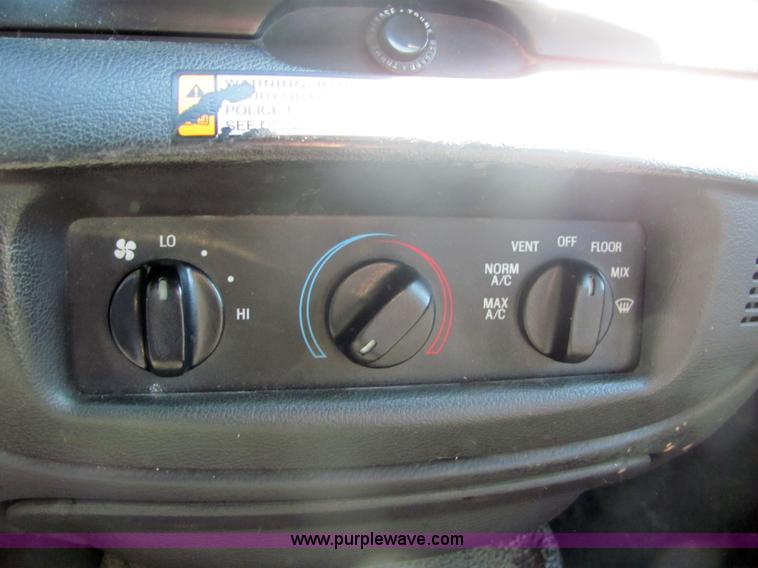 image for item 4052 2006 Ford Crown Victoria Police Interceptor