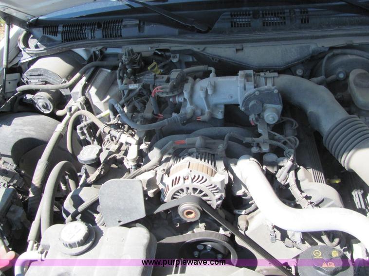 image for item 4052 2006 Ford Crown Victoria Police Interceptor