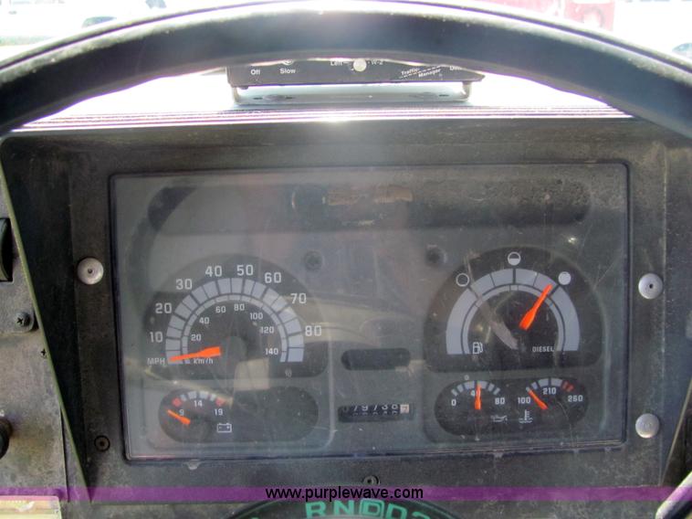 image for item 4053 1995 Chevrolet P30 step van