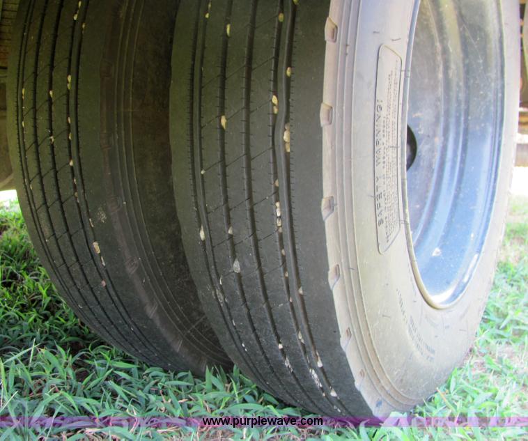 image for item 4053 1995 Chevrolet P30 step van