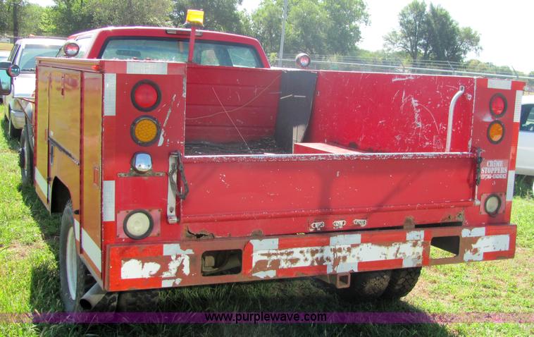 image for item 4054 1995 Chevrolet K3500 pickup truck