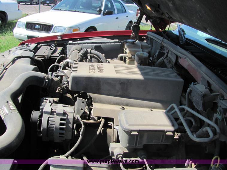 image for item 4054 1995 Chevrolet K3500 pickup truck