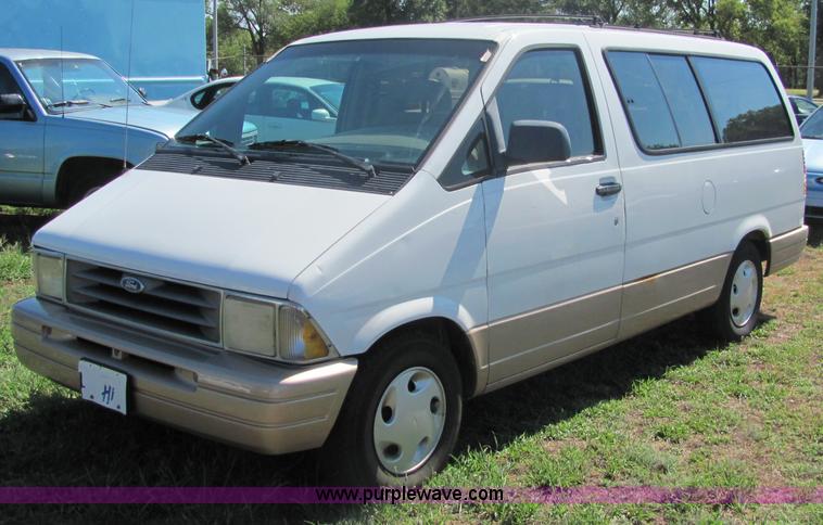 image for item 4055 1996 Ford Aerostar