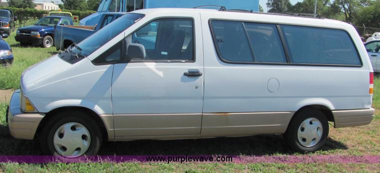 image for item 4055 1996 Ford Aerostar