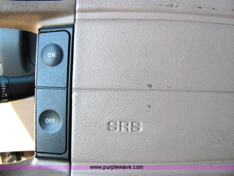 image for item 4055 1996 Ford Aerostar