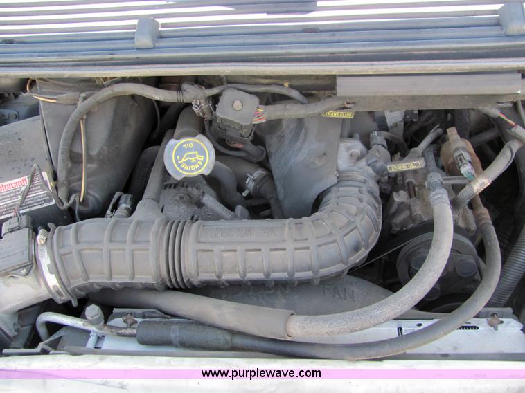 image for item 4055 1996 Ford Aerostar