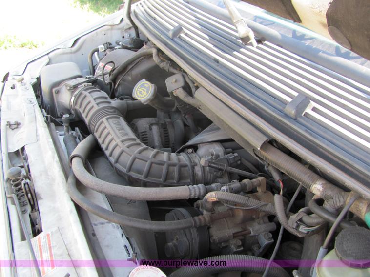 image for item 4055 1996 Ford Aerostar