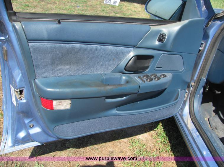 image for item 4056 1995 Ford Taurus