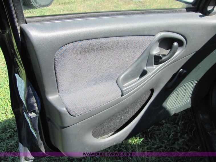 image for item 4058 2000 Chevrolet Cavalier