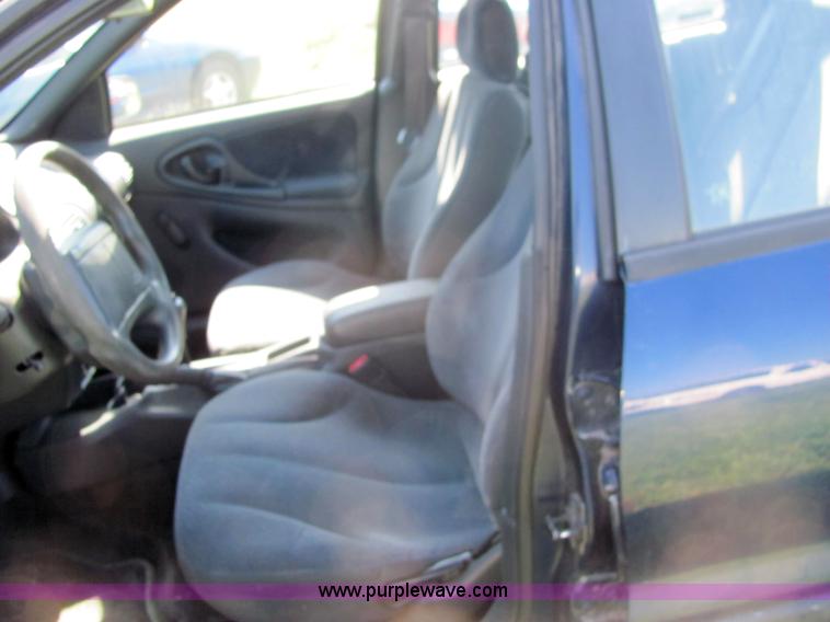 image for item 4058 2000 Chevrolet Cavalier