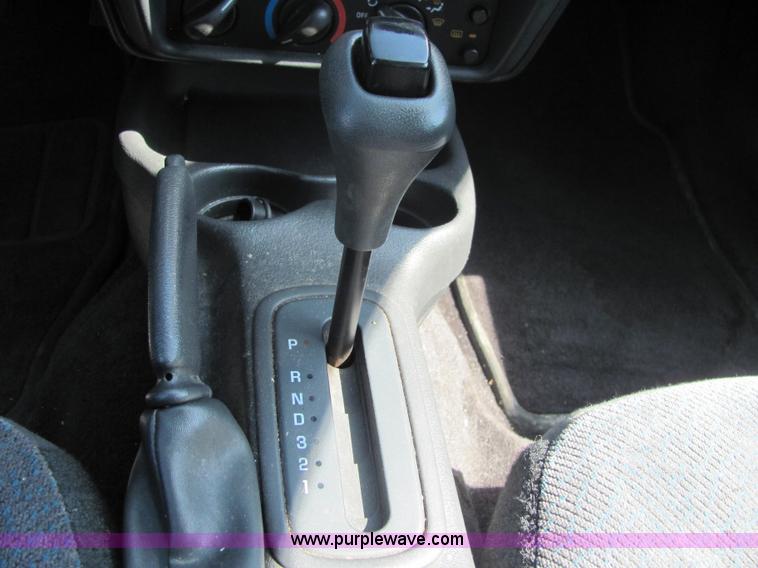 image for item 4058 2000 Chevrolet Cavalier