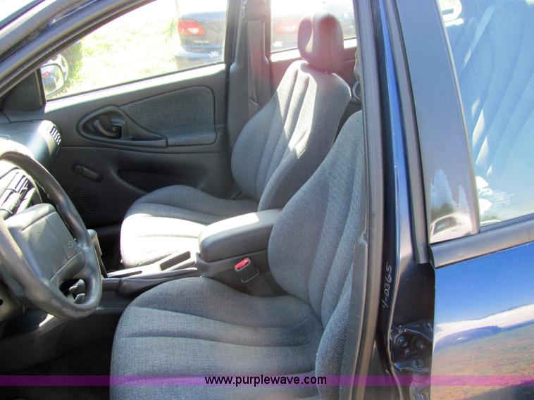 image for item 4059 2002 Chevrolet Cavalier