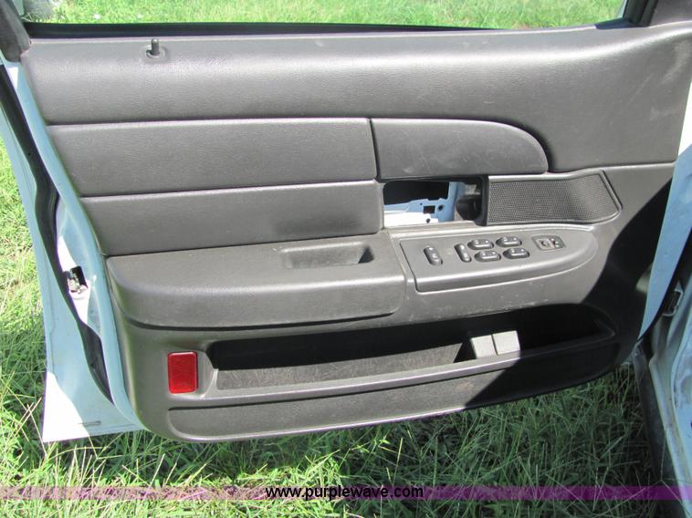 image for item 4060 2006 Ford Crown Victoria Police Interceptor