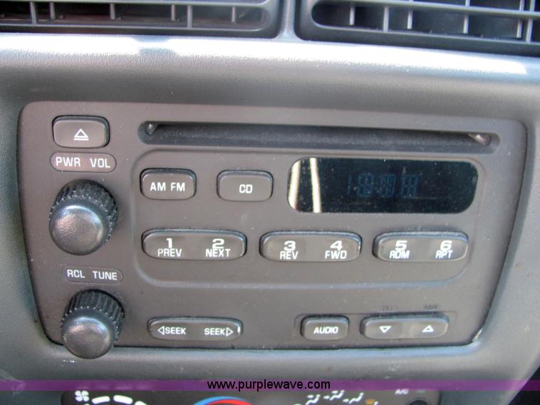 image for item 4063 2002 Chevrolet Cavalier