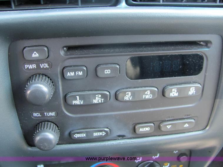 image for item 4064 2003 Chevrolet Cavalier