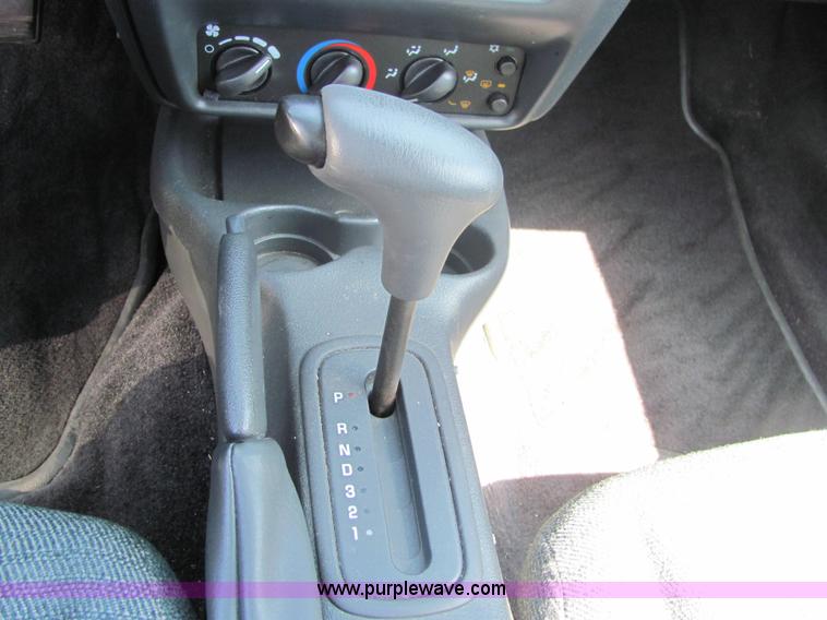 image for item 4064 2003 Chevrolet Cavalier