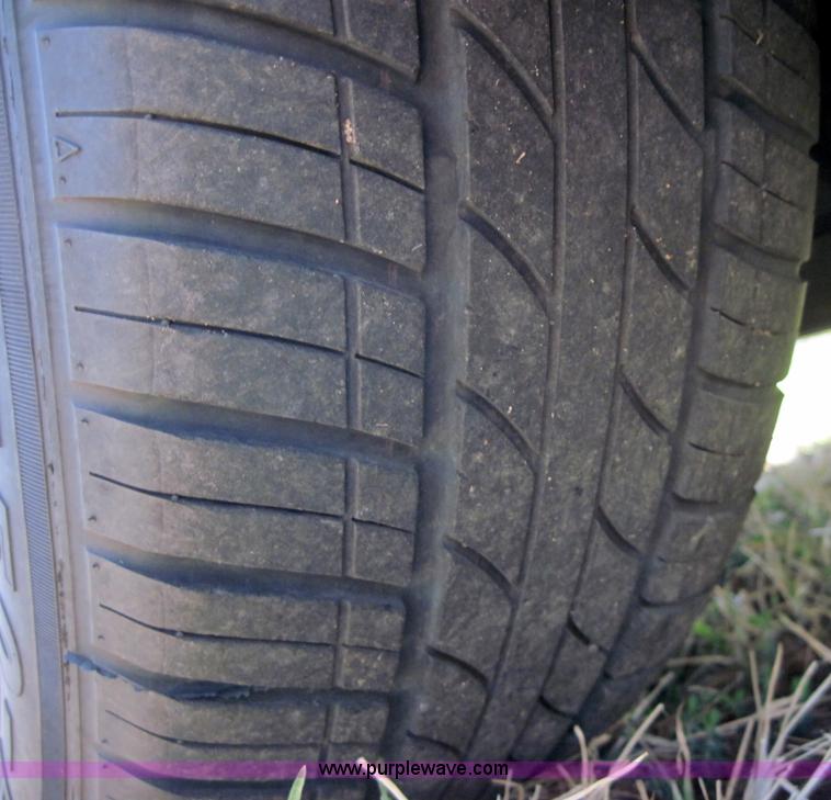 image for item 4068 2005 Ford Taurus