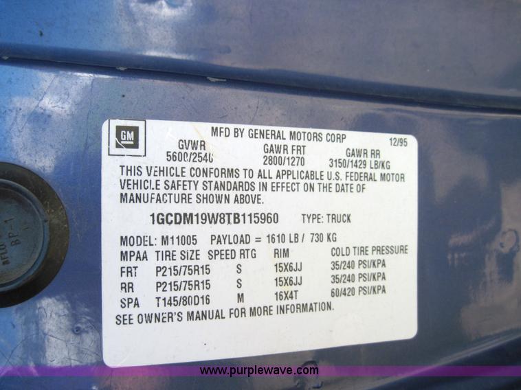 image for item 4069 1996 Chevrolet Astro Van