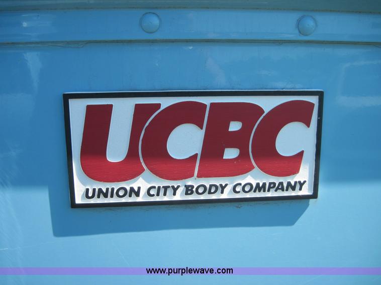 image for item 4070 2000 Freightliner MT55 step van