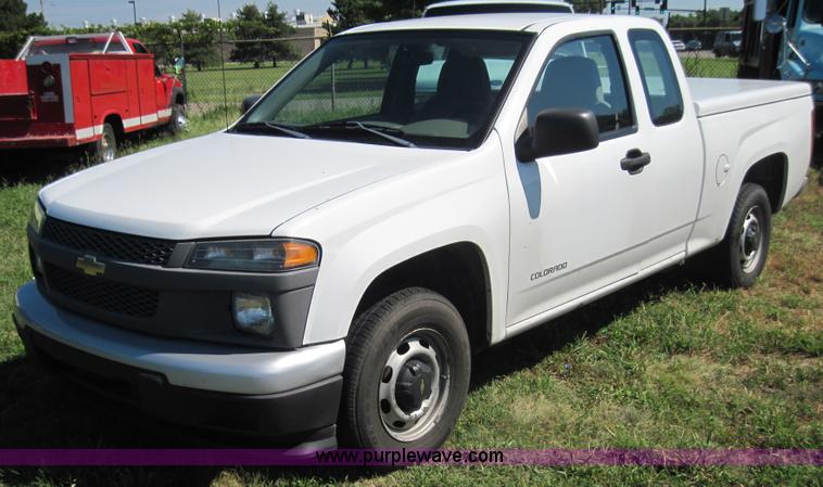 image for item 4073 2005 Chevrolet Colorado pickup truck