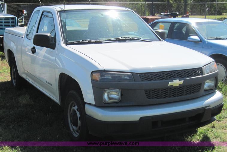 image for item 4073 2005 Chevrolet Colorado pickup truck