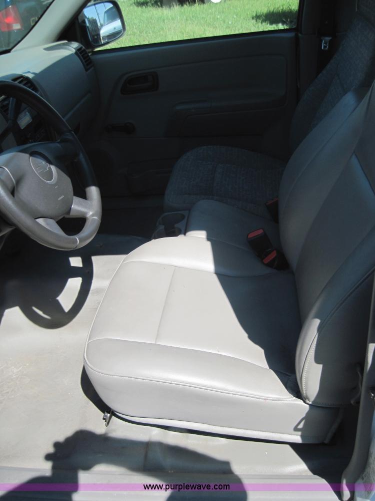 image for item 4073 2005 Chevrolet Colorado pickup truck