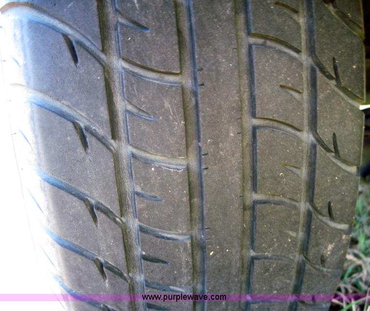 image for item 4073 2005 Chevrolet Colorado pickup truck